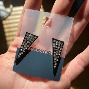Black Geometric Rhinestone Earrings 💕